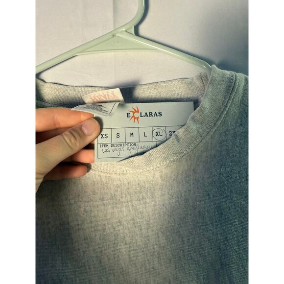 Fruit of the Loom Las Vegas Embroidered Gray Crewneck Sweatshirt Women's Size XL - Picture 4 of 4